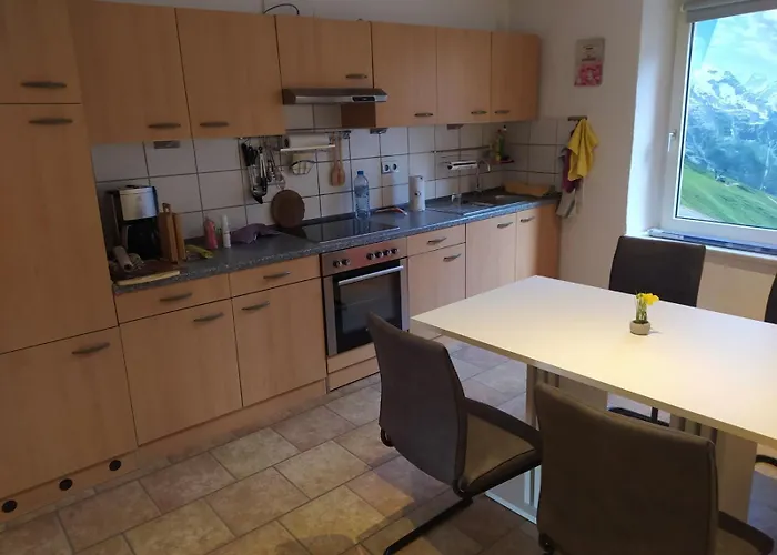 An Der Ruwer, * Trier